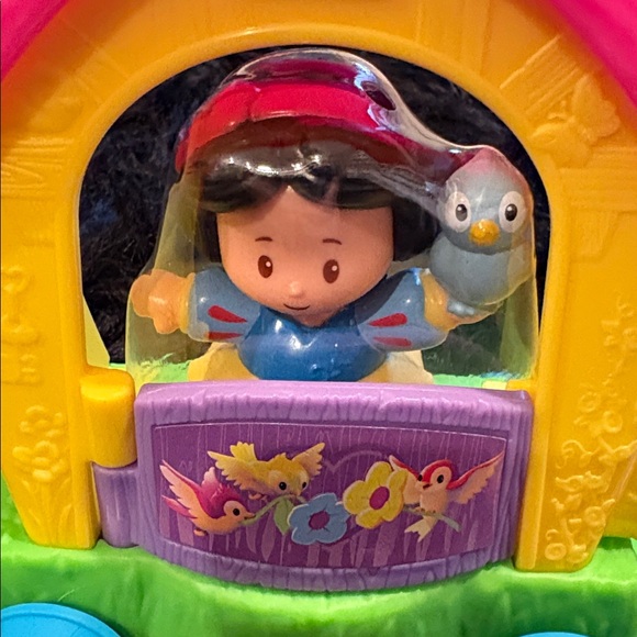 Fisher-Price Little People Snow White Carriage - Pink, Yellow, Green - Picture 2 of 4